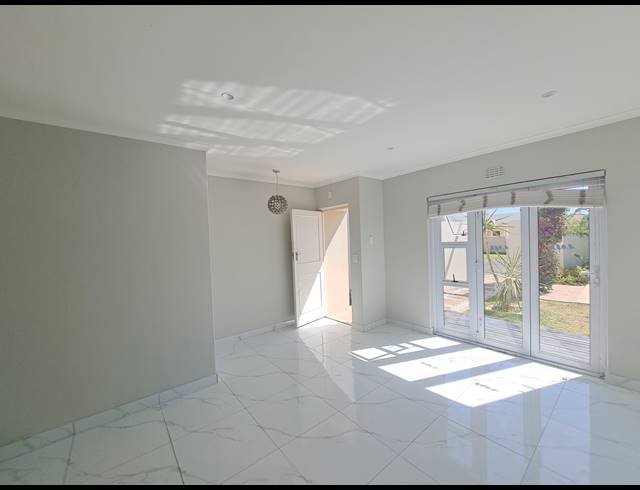 3 BEDROOM GATED ESTATE TO LET IN SUNNINGDALE